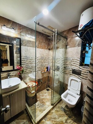 Living Room in 3 BHK Builder Floor at SR Homes Gurgaon, Sector 41 – for Rent