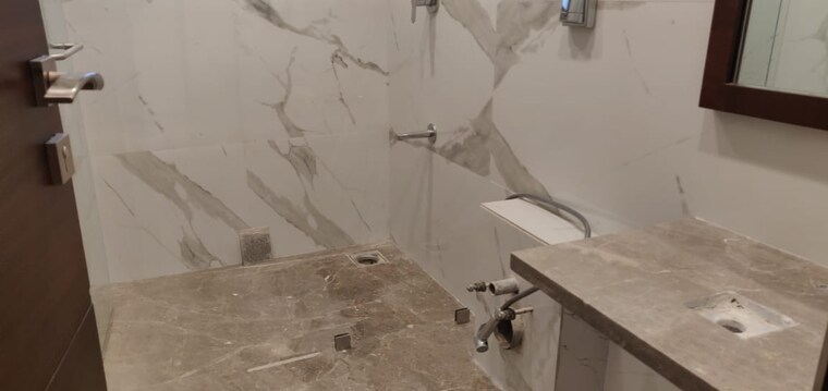 Bathroom, vaswani-36-ab-anand-bhavan 2 Bedroom 765 Sq.Ft. Apartment In Bandra West Mumbai 9478868