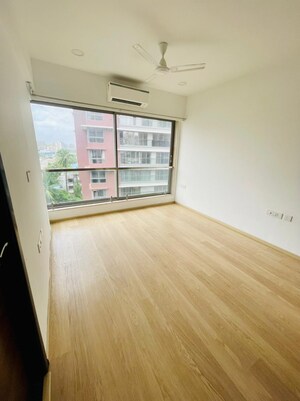 Room in 2 BHK Apartment at Vaswani 36 AB Anand Bhavan, Bandra West – for Sale