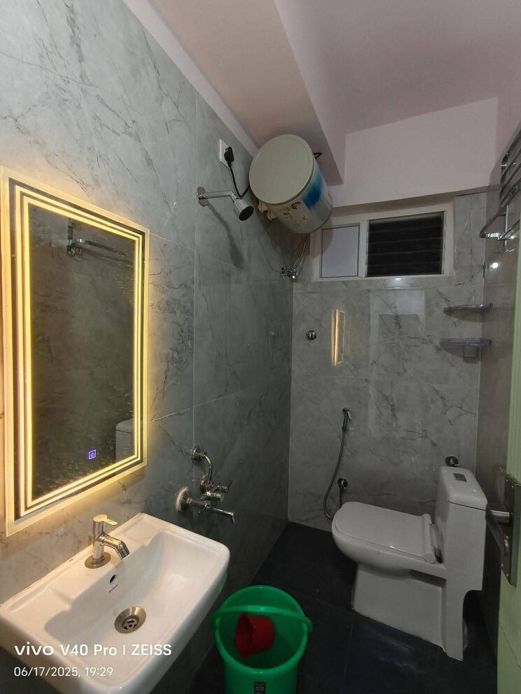 Bathroom, kondapur 1 Bedroom 650 Sq.Ft. Builder Floor In Kondapur Hyderabad 9478873