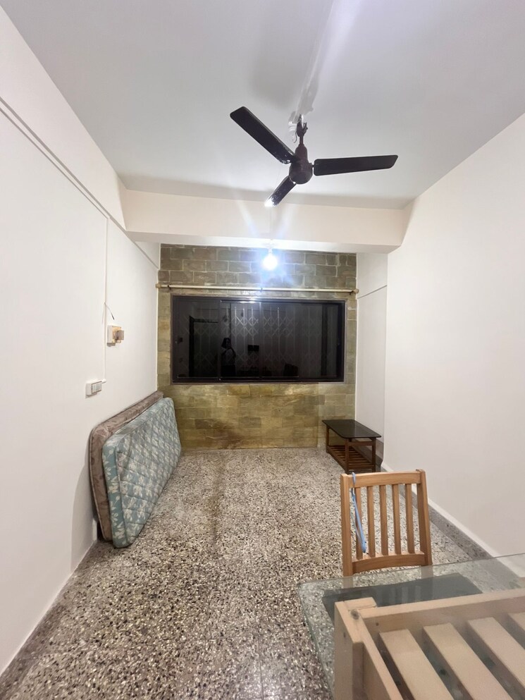 Living Room, andheri west 2 Bedroom 600 Sq.Ft. Apartment In Andheri West Mumbai 9478884