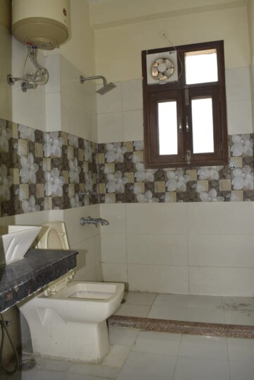 Master Bedroom in 2 BHK Builder Floor at SS Mayfield Gardens, Sector 51 – for Rent