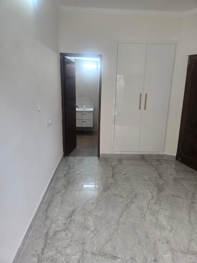 Room, mansa devi 3 Bedroom 1300 Sq.Ft. Apartment In Mansa Devi Panchkula 9478908