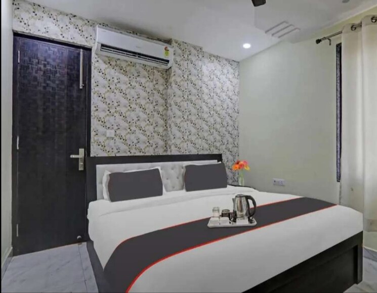 Master Bedroom, hazratganj 3 Bedroom 1800 Sq.Ft. Apartment In Hazratganj Lucknow 9478927