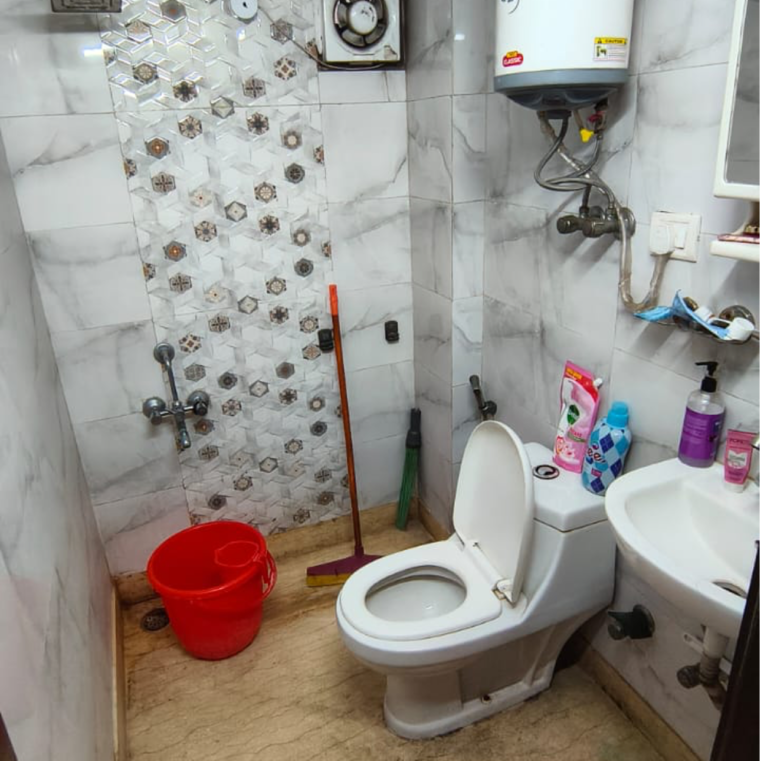 Bathroom, malviya nagar 1 Bedroom 600 Sq.Ft. Builder Floor In Malviya Nagar Delhi 9478924