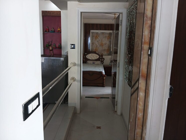 Balcony, juhu-jivan 4 Bedroom 2000 Sq.Ft. Apartment In Juhu Mumbai 9478930