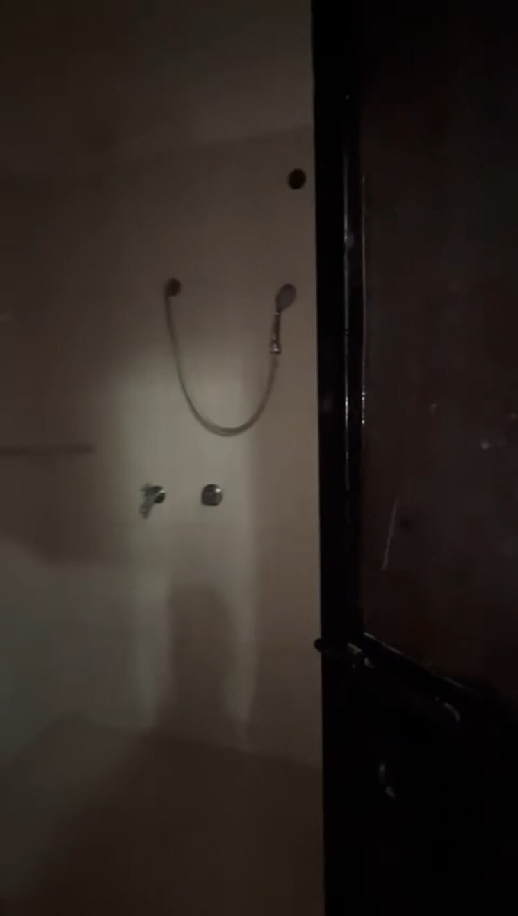 Bathroom, saket 4 Bedroom 500 Sq.Yd. Independent House In Saket Delhi 9478978