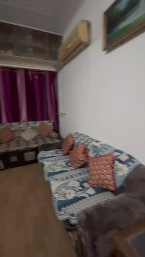Bedroom in 4 BHK Independent House at Saket – for Rent