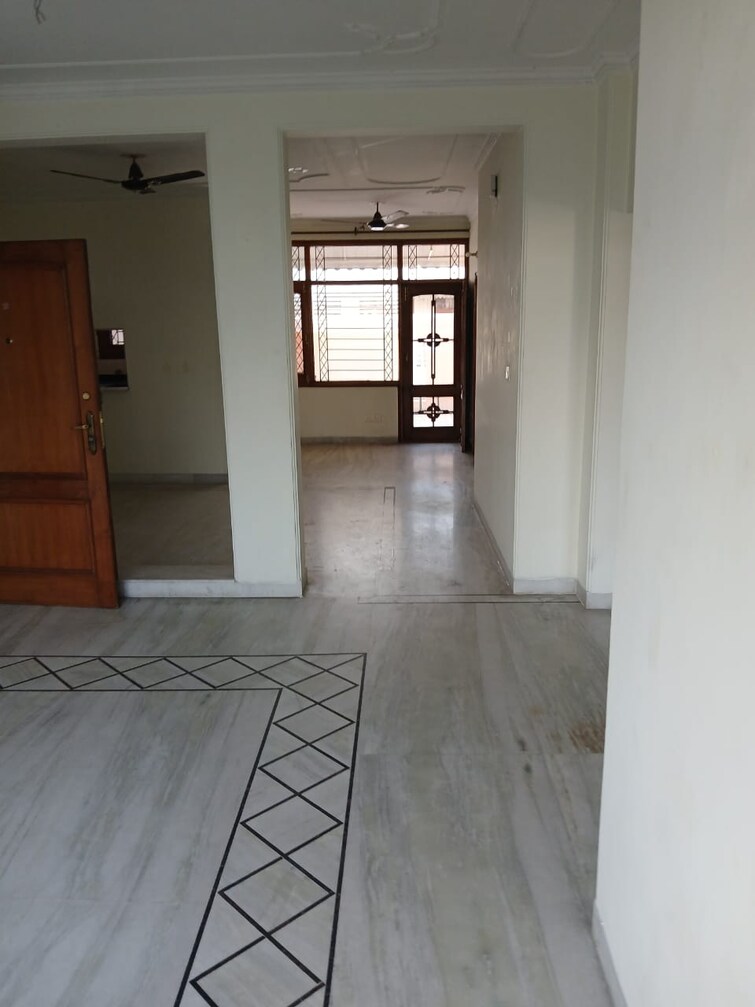 Cover Image, sector 40 2 Bedroom 3400 Sq.Ft. Builder Floor In Sector 40 Chandigarh 9478999