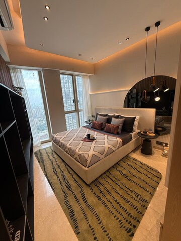 Team Area in 4 BHK Apartment at Lodha Divino, Matunga East – for Sale