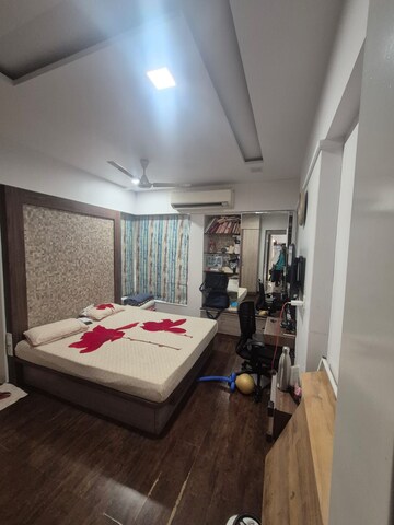 Bedroom in 3 BHK Apartment at Reelicon Alpine Ridge, Baner – for Rent