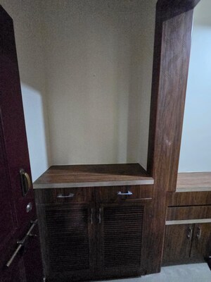 Furnished Amenities in 2 BHK Apartment at Amit Ved Vihar Phase 2, Kothrud – for Rent