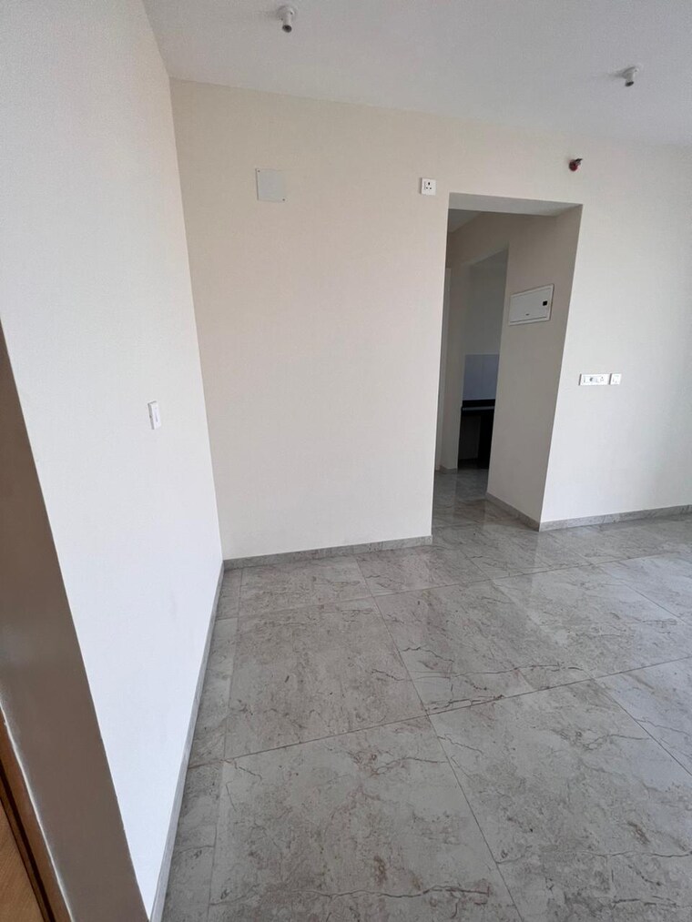 Room, tata-serein 1 Bedroom 474 Sq.Ft. Apartment In Pokhran Road No Two Thane 9479024