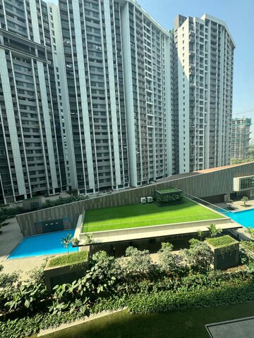 2 BHK Apartment For Sale in Kalpataru Immensa, Kolshet Road