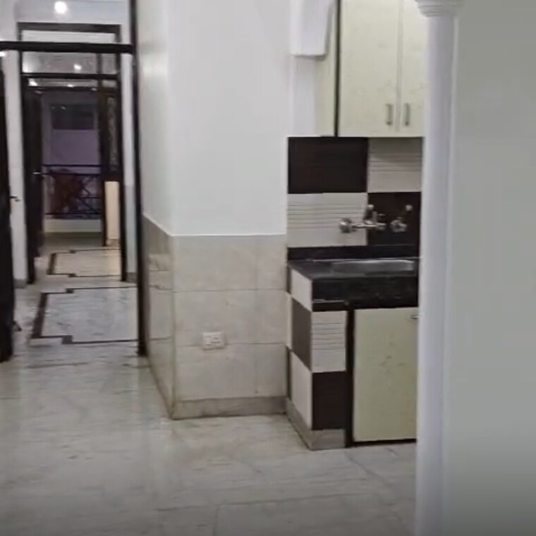 Bathroom, lajpat nagar i 2 Bedroom 900 Sq.Ft. Builder Floor In Lajpat Nagar I Delhi 9479039