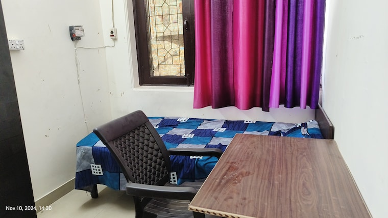 Bedroom, sector 85 Pg For Boys In Sector 85 9479036