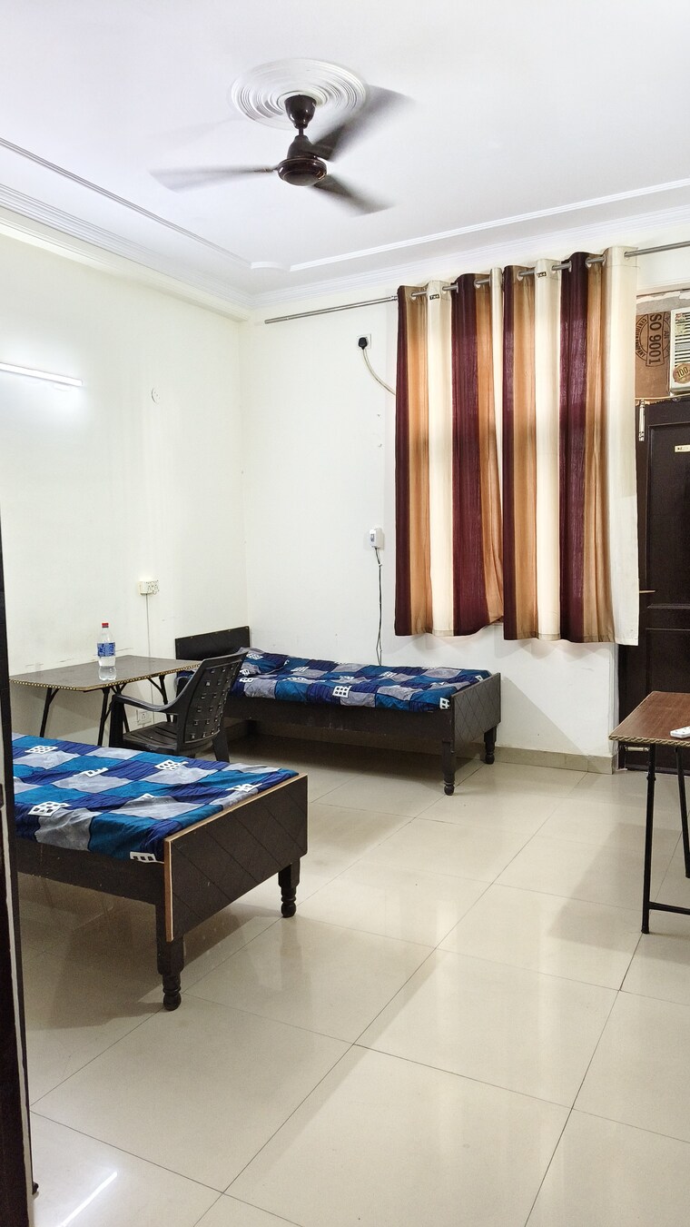 Bedroom, sector 85 Pg For Boys In Sector 85 9479036