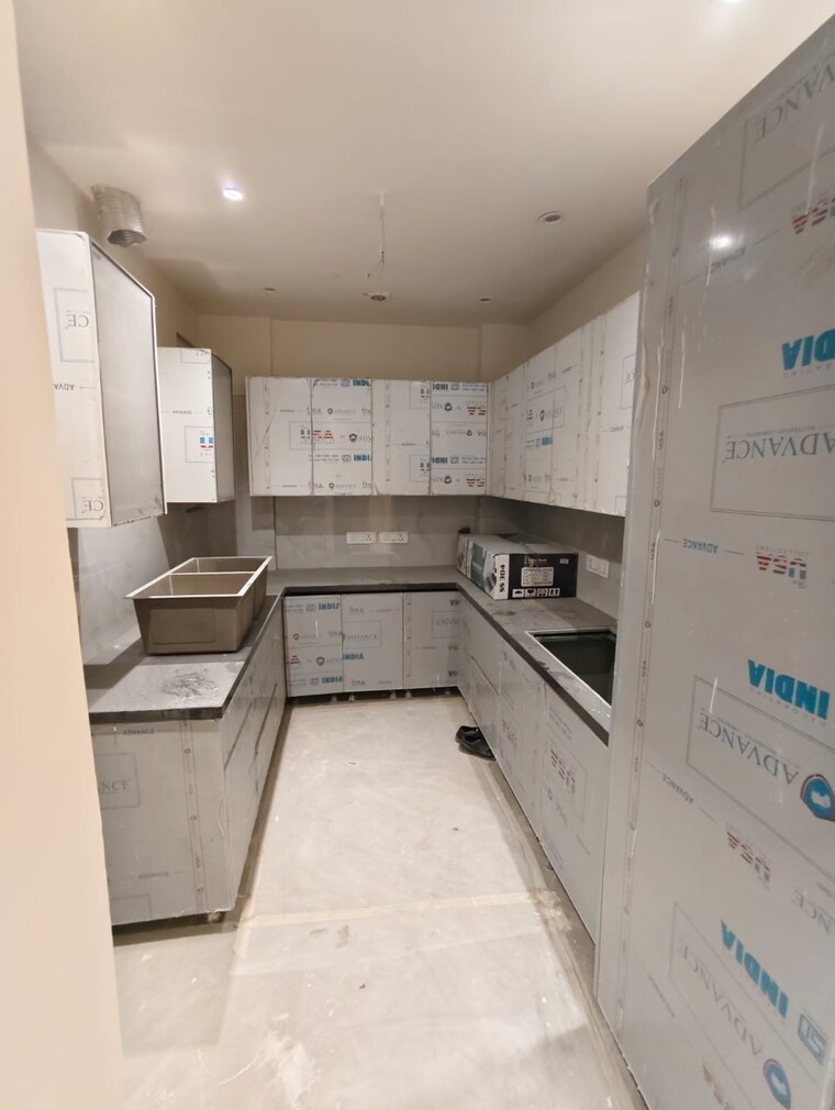 undefined, shivalik colony 3 Bedroom 200 Sq.Yd. Builder Floor In Shivalik Colony Delhi 9479060