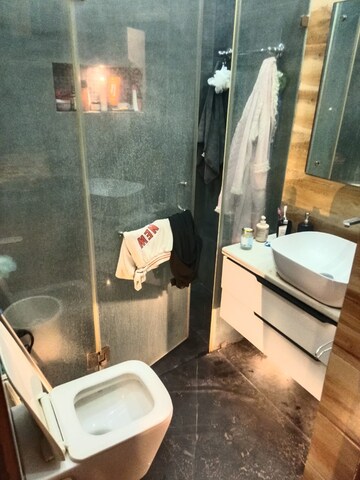 Team Area in 2 BHK Builder Floor at Shivalik Colony – for Rent