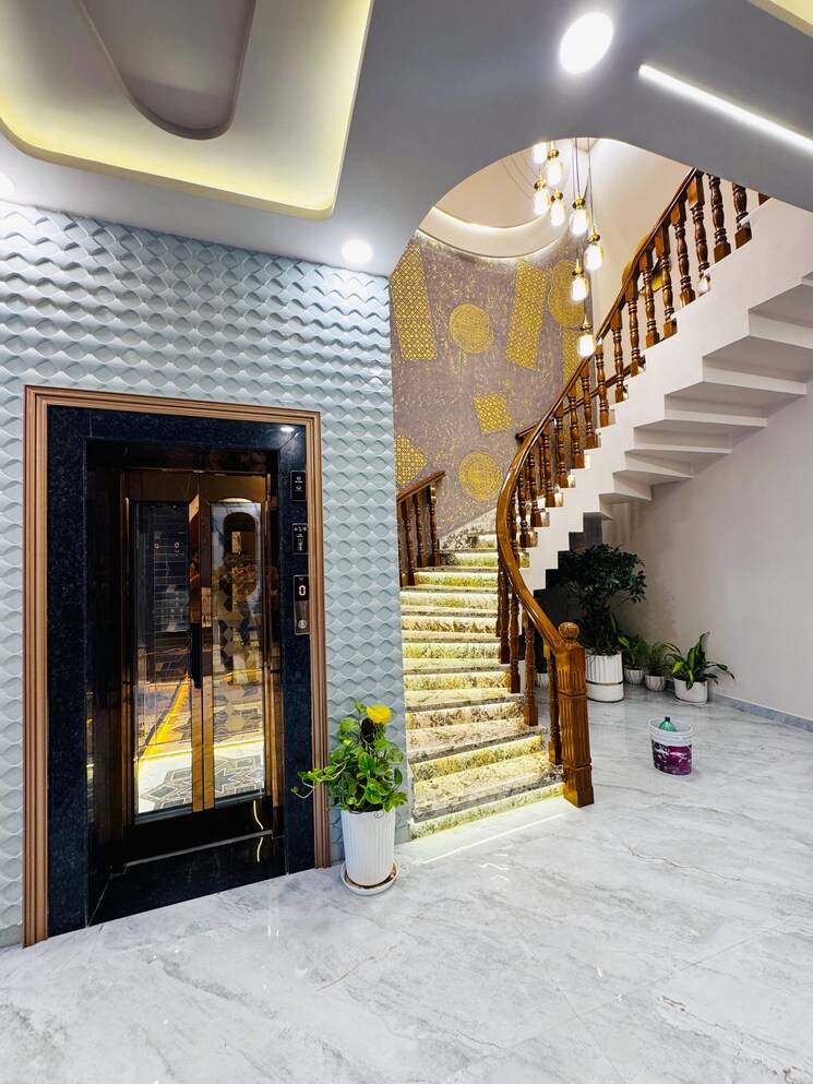 Exterior View, chitrakoot 5 Bedroom 200 Sq.Yd. Independent House In Chitrakoot Jaipur 9479083