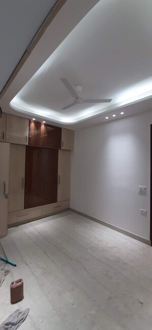 Master Bedroom in 3 BHK Builder Floor at Chittaranjan Park – for Rent