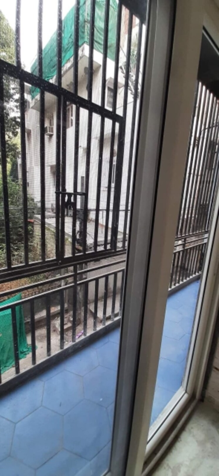 Balcony, chittaranjan park 3 Bedroom 1650 Sq.Ft. Builder Floor In Chittaranjan Park Delhi 9479086