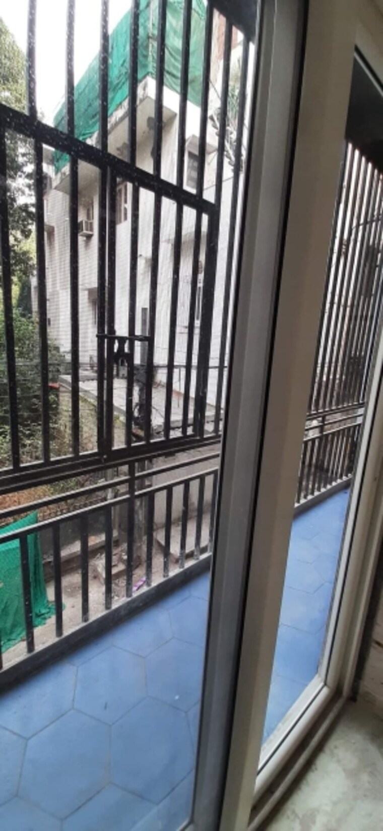 Balcony, chittaranjan park 3 Bedroom 1650 Sq.Ft. Builder Floor In Chittaranjan Park Delhi 9479086