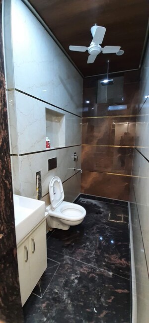 Attached Bathroom in 3 BHK Builder Floor at Chittaranjan Park – for Rent