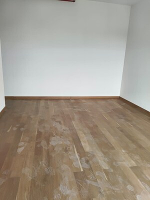 Room in 3 BHK Apartment at Adani Ten BKC, Bandra East – for Rent