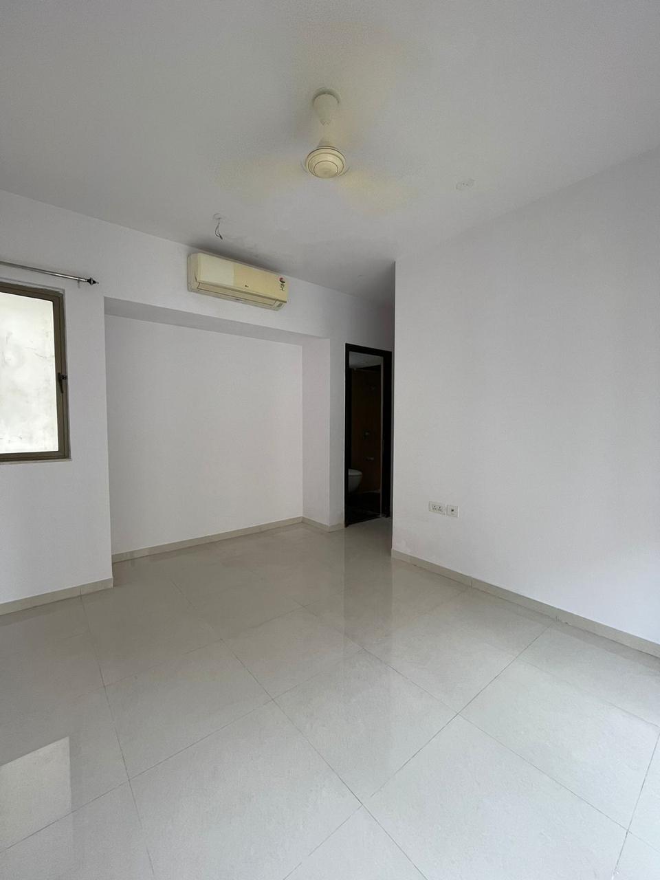 2 BHK + Study Room Apartment For Rent in Lodha Splendora