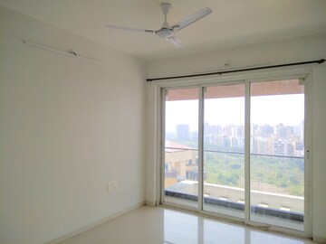Room in 3 BHK Apartment at Akshar Alvario, Seawoods – for Rent