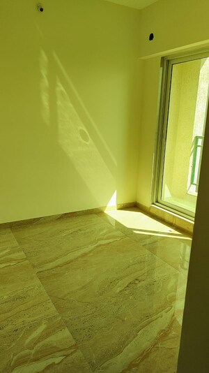 Room in 2 BHK Apartment at Siddhi Highland Springs, Dhokali – for Rent