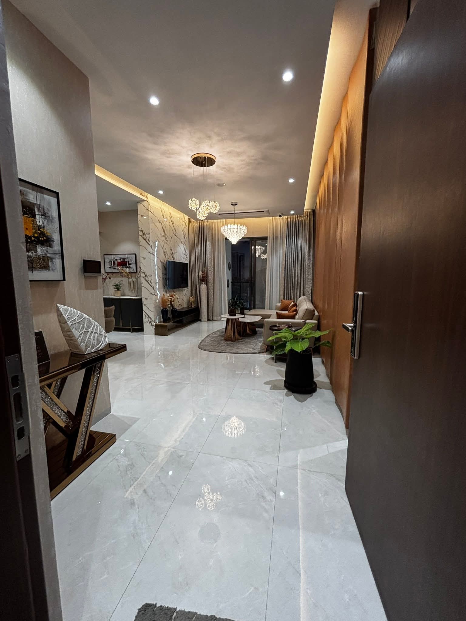 2 BHK Apartment For Rent in Goel Ganga Serio