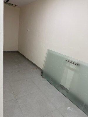 Room in  Office Space at Saraswat CHS Mahim, Mahim West – for Rent