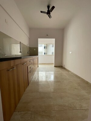 Room in 2 BHK Apartment at Vascon Forest County, Kharadi – for Rent