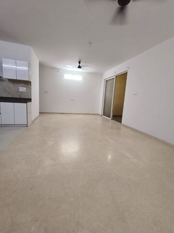 Room in 2 BHK Apartment at Ganga Platino, Kharadi – for Rent