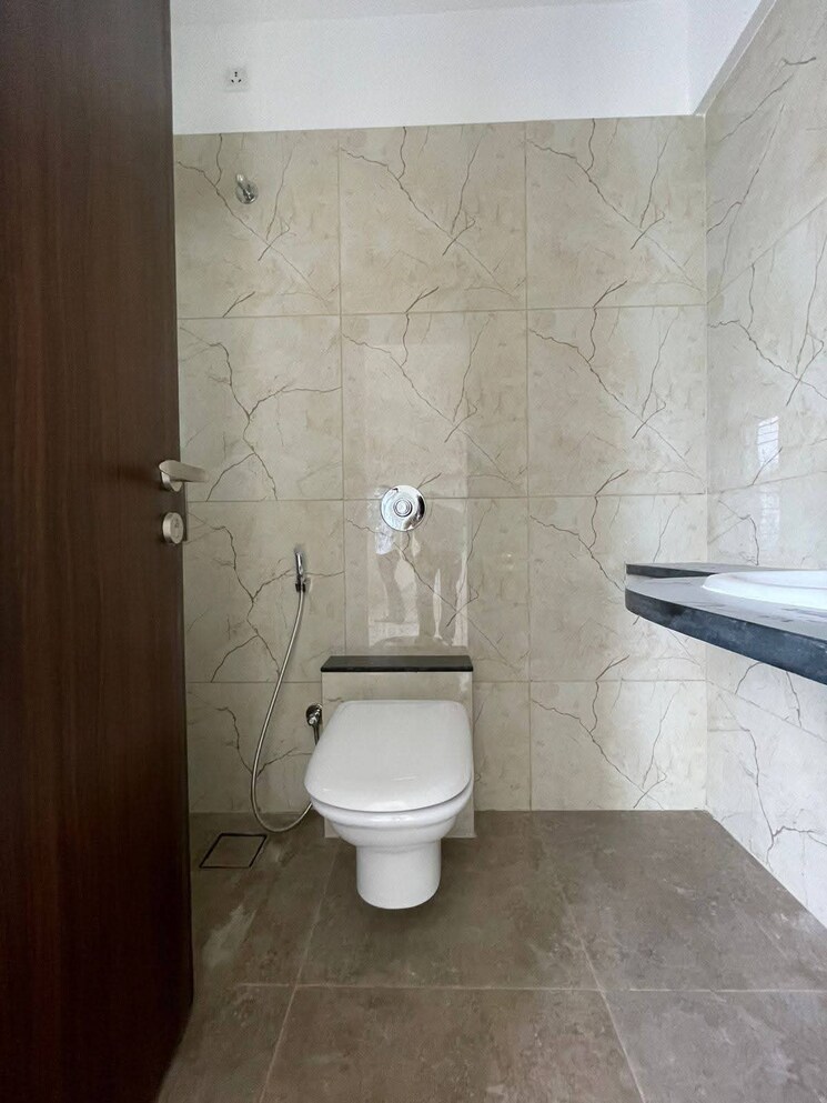 Bathroom, yashwin-orrizonte 3 Bedroom 847 Sq.Ft. Apartment In Kharadi Pune 9479204