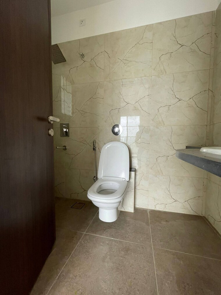 Bathroom, yashwin-orrizonte 3 Bedroom 847 Sq.Ft. Apartment In Kharadi Pune 9479204