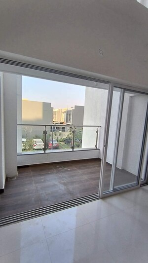 Room in 2 BHK Apartment at Gera World of Joy, Kharadi – for Rent