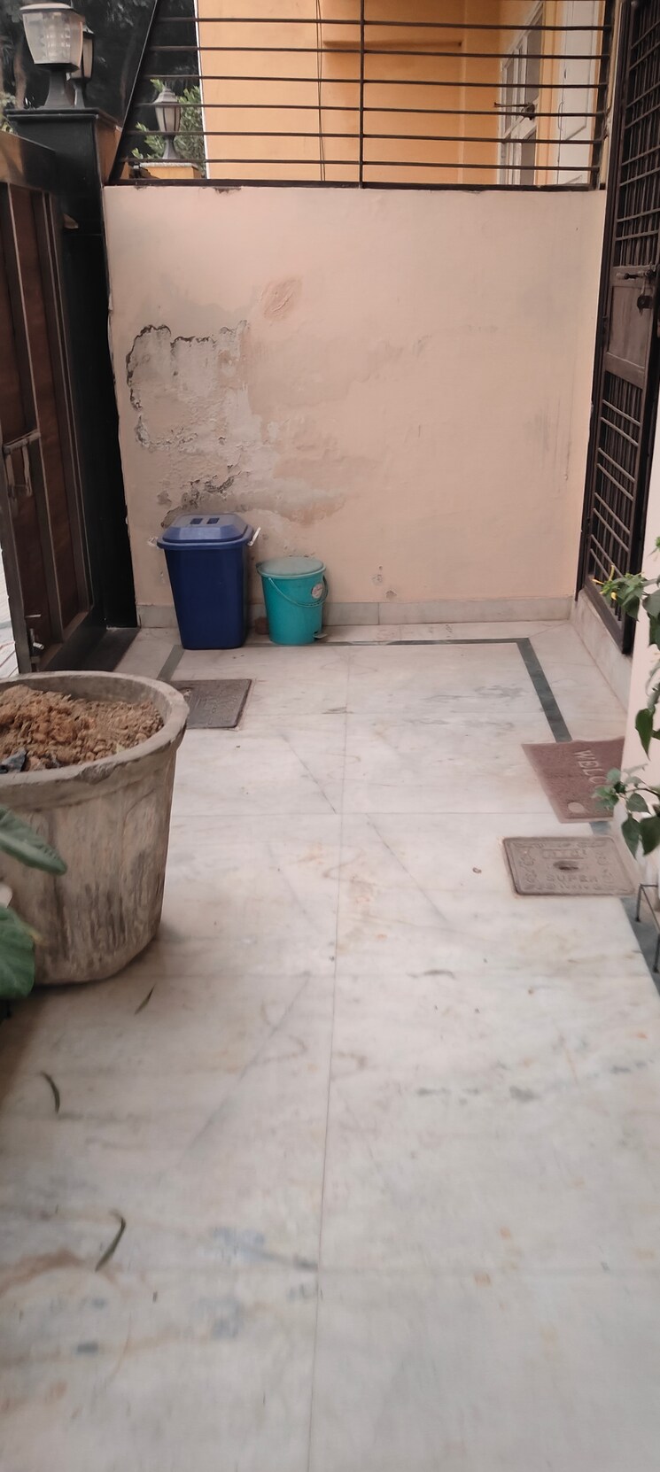 Living Room, palam-vihar-residents-association 6 Bedroom 2500 Sq.Ft. Independent House In Palam Vihar Gurgaon 9479222