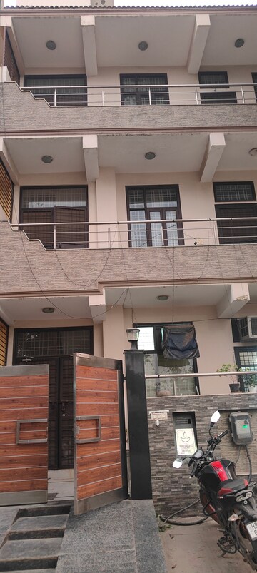 Kitchen in 6 BHK Independent House at Palam Vihar Residents Association, Palam Vihar – for Sale