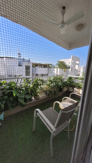 Balcony in 3 BHK Apartment at Parsvnath Exotica, Sector 53 – for Rent