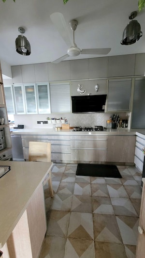 Kitchen in 3 BHK Apartment at Parsvnath Exotica, Sector 53 – for Rent