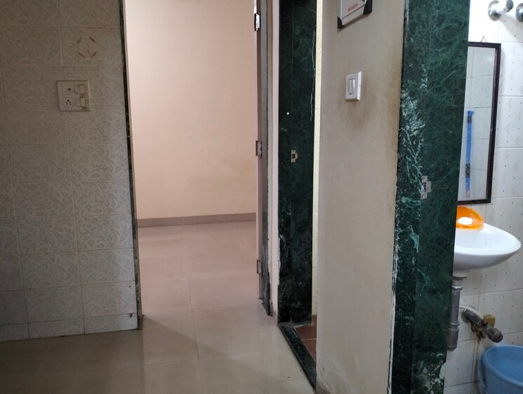 undefined, sanjay-gandhi-nagar-chs 1 RK 300 Sq.Ft. Apartment In Malad East Mumbai 9479313
