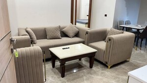 Bedroom in 2 BHK Builder Floor at Dlf Phase I – for Rent