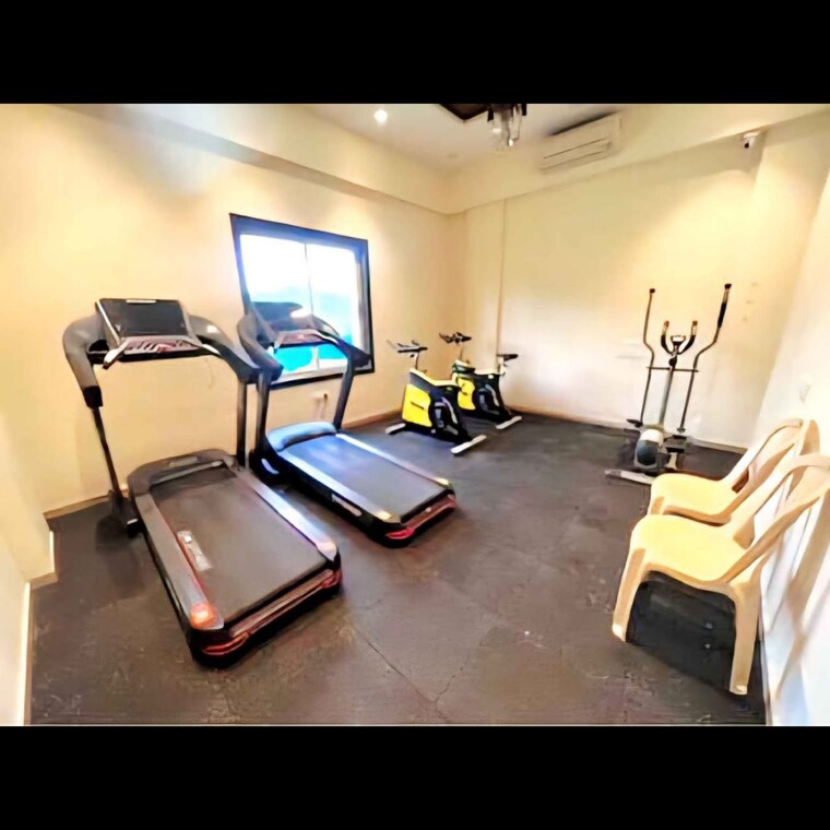 Gym, thane west Pg For Boys In Thane West 9479323