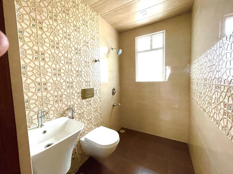 Bathroom, faizabad road 3 Bedroom 1500 Sq.Ft. Villa In Faizabad Road Lucknow 9479339