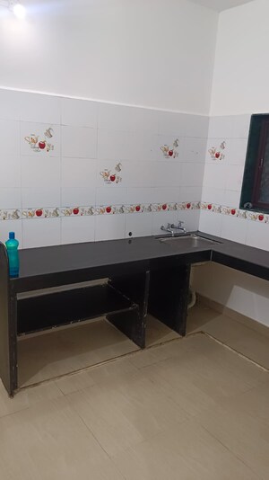 Team Area in 1 BHK Apartment at New Sanghavi – for Rent