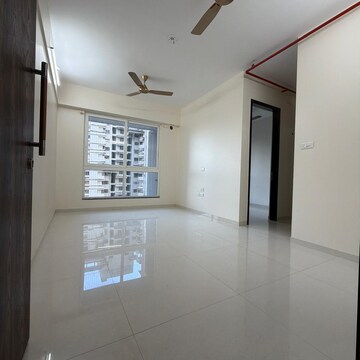 Room in 3 BHK Apartment at Lodha Aura, Wadala Truck Terminal – for Rent