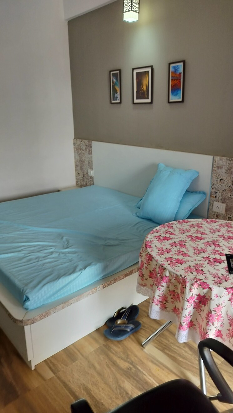 Bedroom, paramount-golfforeste 1 Bedroom 435 Sq.Ft. Apartment In Zeta I Greater Noida Greater Noida 9479379